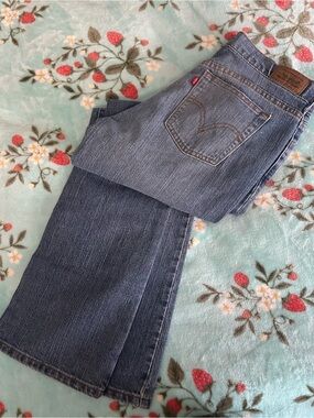 Levi's Women's Medium Blue Boot Cut Jeans